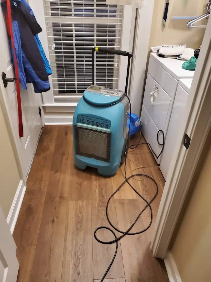 Commercial dehumidifier deployed for Crawl Space Restoration in Laketown